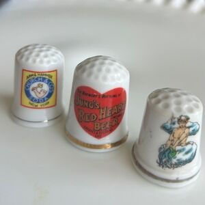 Vintage Porcelain Thimble Set Arm & Hammer Jung's Red Heart Beer Advertising 3pc